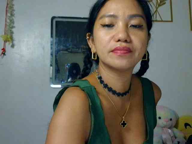 Tina_Jade