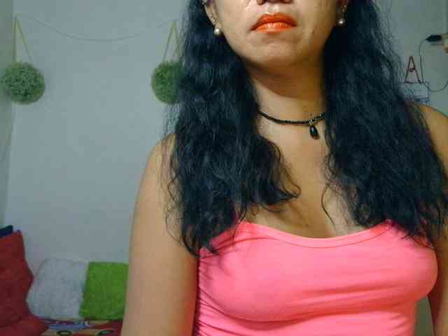 Tina_Jade webcam