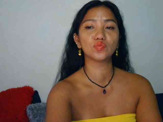 Tina_Jade