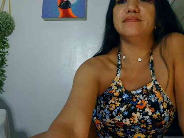 Tina_Jade