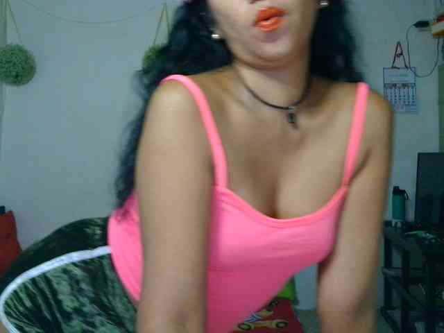 Tina_Jade webcam