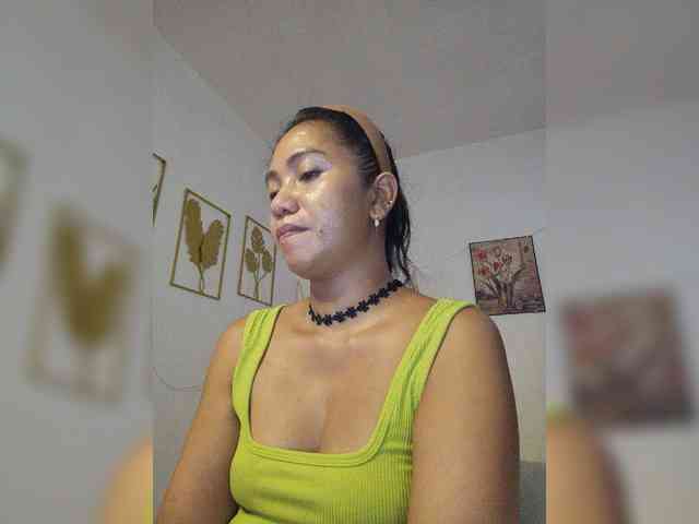 Tina_Jade webcam