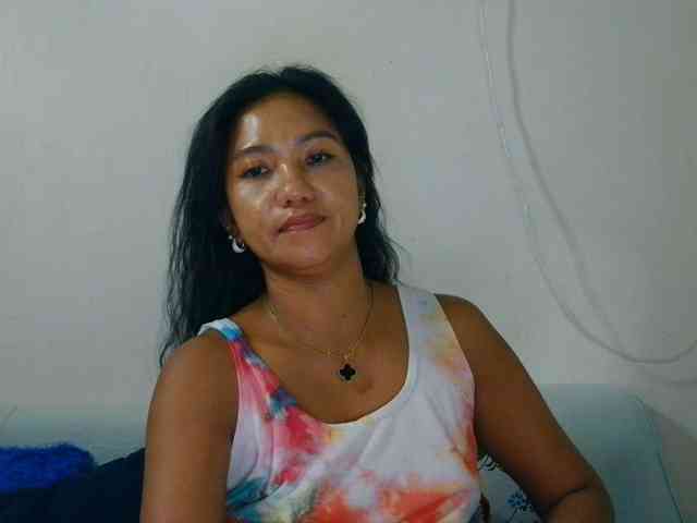 Tina_Jade