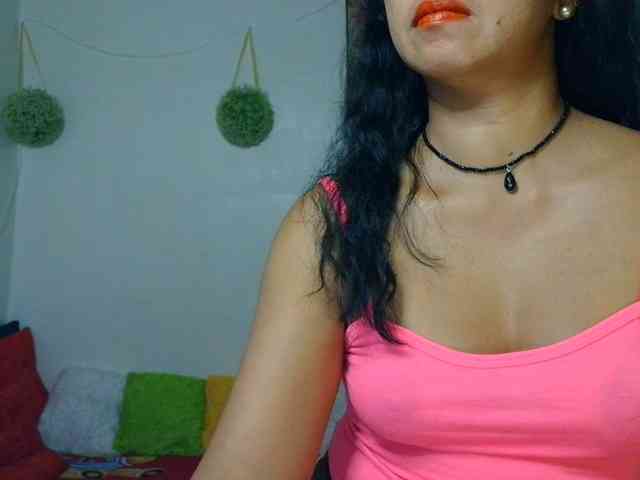 Tina_Jade webcam