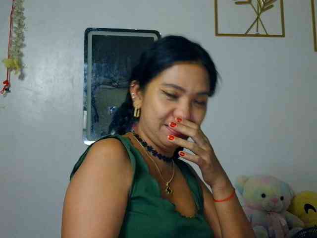 Tina_Jade