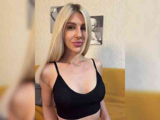Baby-Mariposa Sex Cam Show