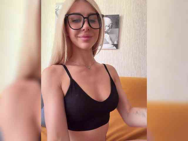 Baby-Mariposa Sex Cam Show