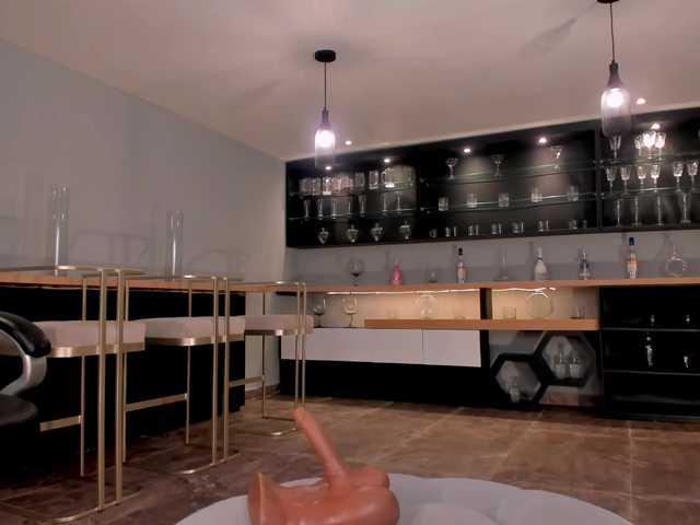 RenataReyes1 live cam on BongaCams