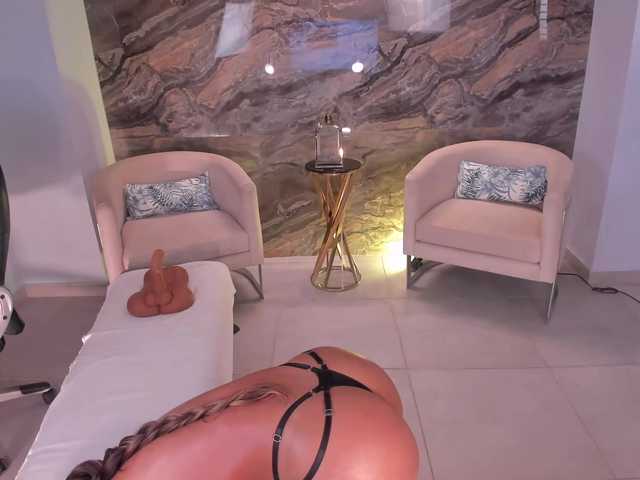 RenataReyes1 live webcam show