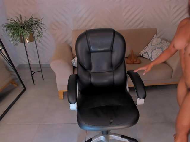 RenataReyes1 live cam on BongaCams