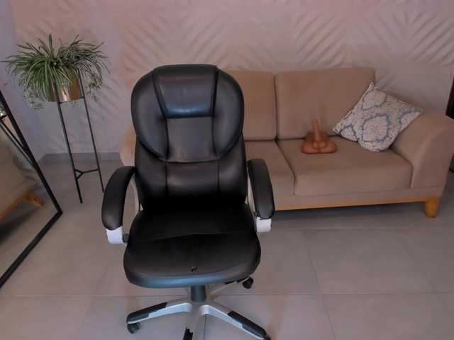 RenataReyes1 live cam on BongaCams