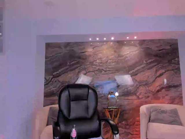 RenataReyes1's BongaCams show and profile