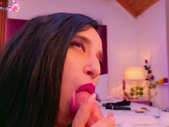 VanessaAngel live cam on BongaCams