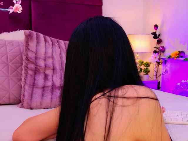 VanessaAngel webcam
