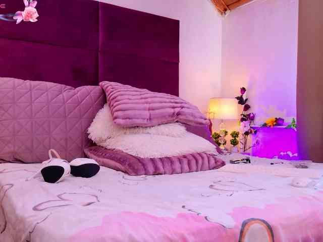 VanessaAngel webcam