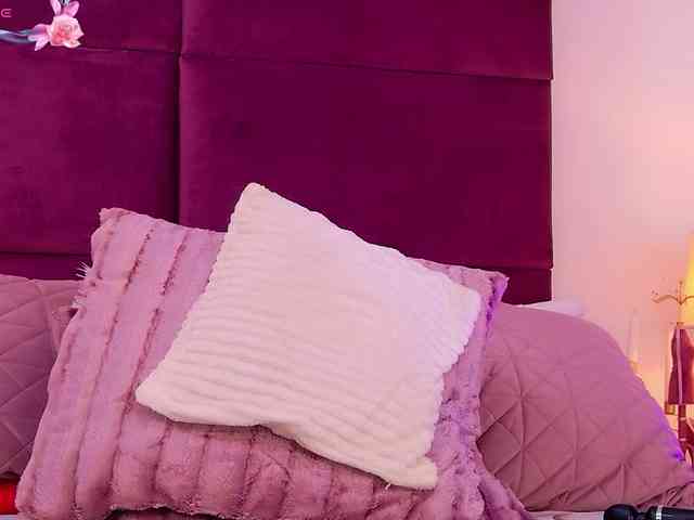 VanessaAngel webcam
