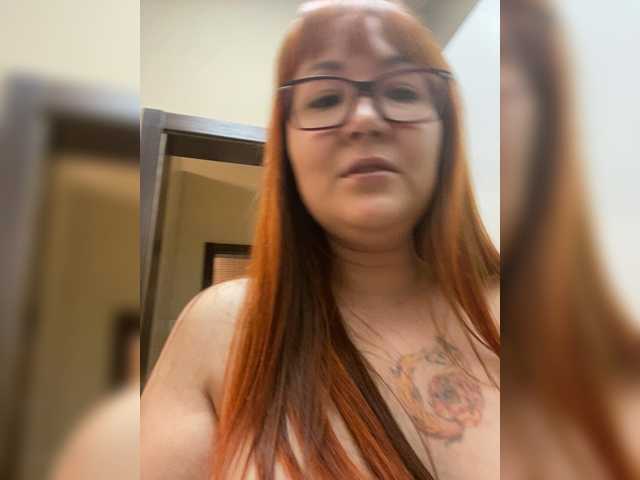 Fox-Lisa live cam on BongaCams