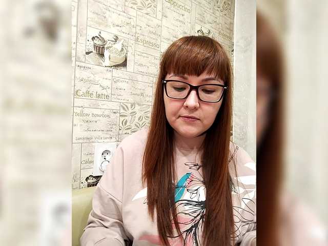 Fox-Lisa's BongaCams show and profile