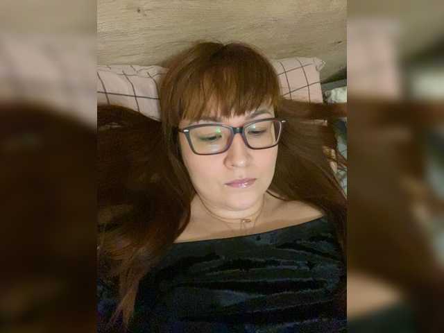 Fox-Lisa's BongaCams show and profile