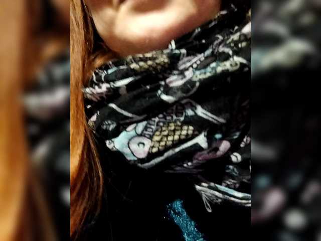 Fox-Lisa's BongaCams show and profile