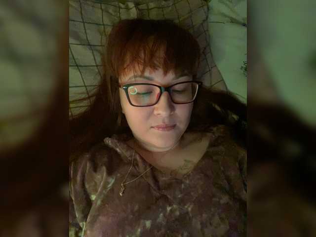 Fox-Lisa's BongaCams show and profile