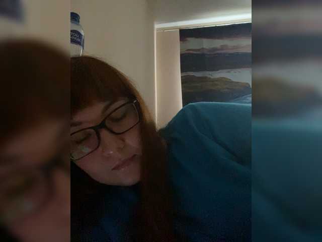 Fox-Lisa's BongaCams show and profile