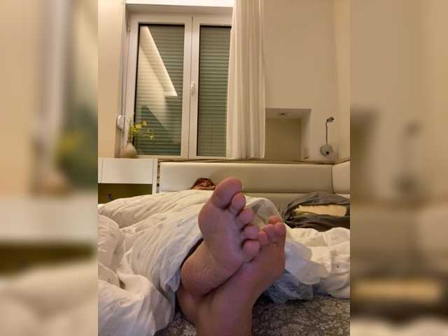 Fox-Lisa, live now on BongaCams