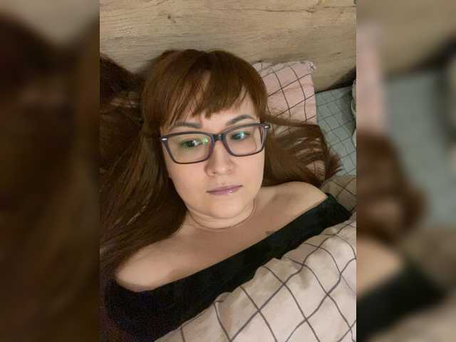 Fox-Lisa's BongaCams show and profile