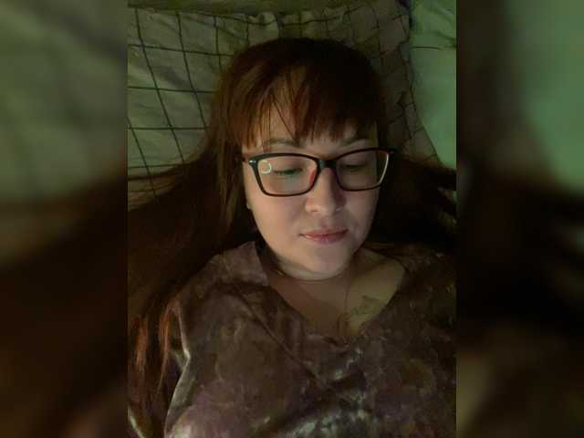 Fox-Lisa's BongaCams show and profile