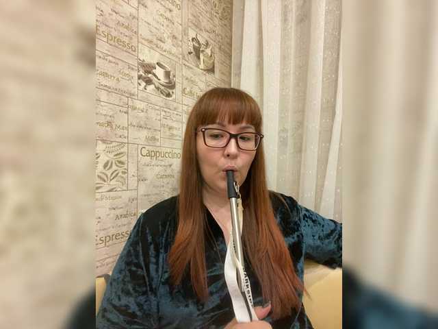 Fox-Lisa's BongaCams show and profile