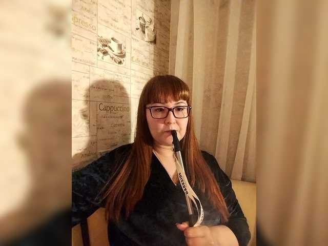 Fox-Lisa's BongaCams show and profile