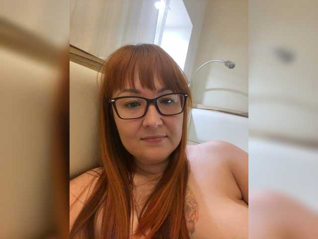 Fox-Lisa live cam on BongaCams