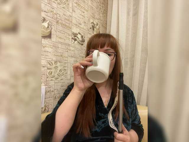 Fox-Lisa's BongaCams show and profile