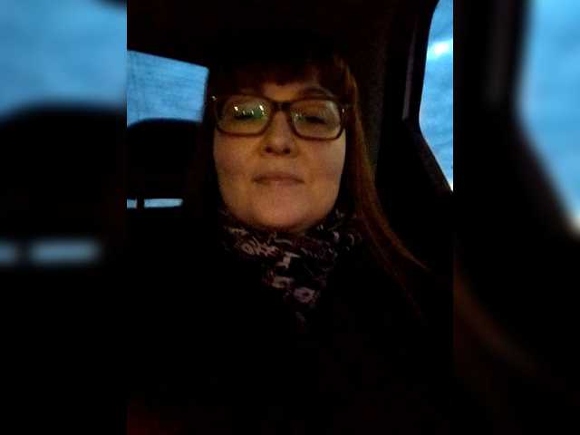 Fox-Lisa's BongaCams show and profile