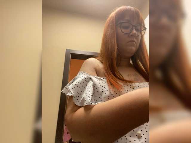 Fox-Lisa live cam on BongaCams