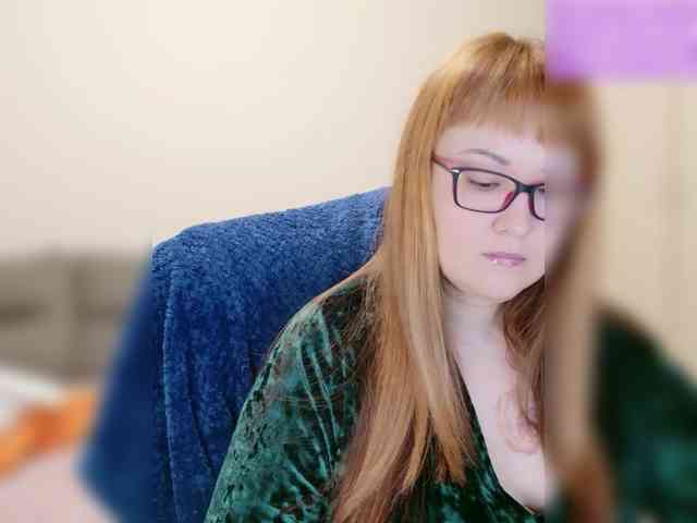 QueenFoxyLisa webcam
