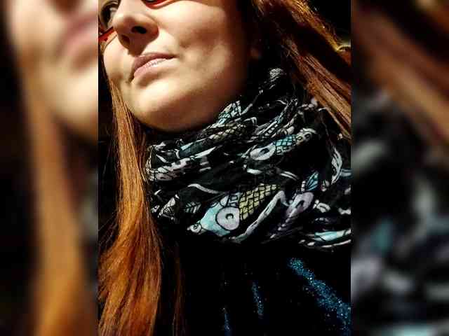 QueenFoxyLiza webcam