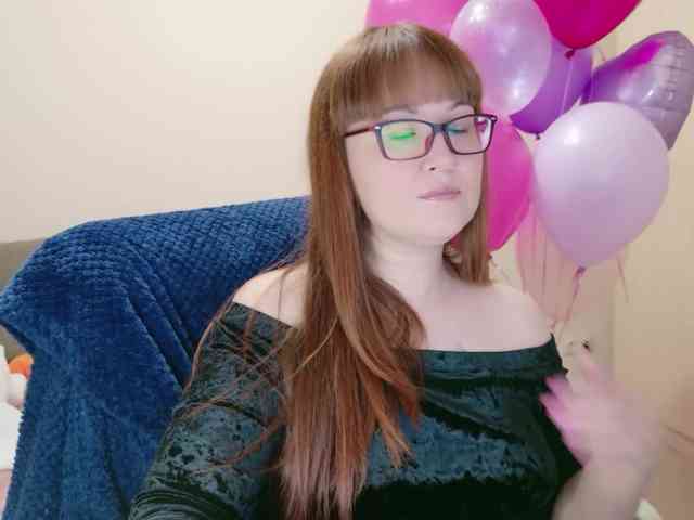 QueenFoxyLiza webcam