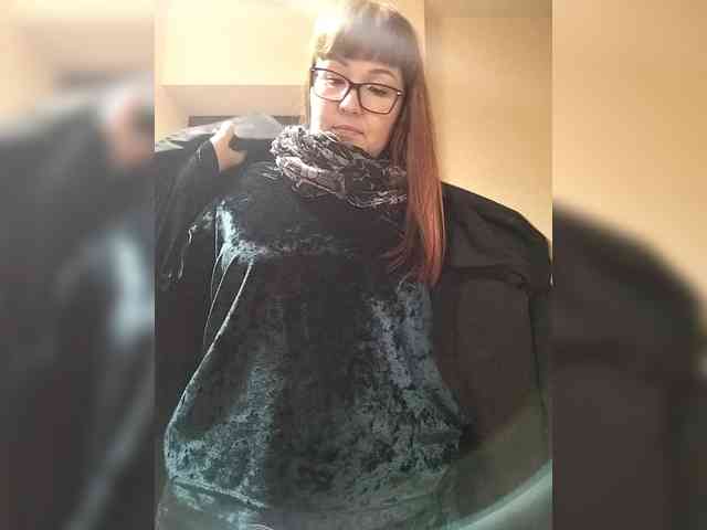 QueenFoxyLiza webcam