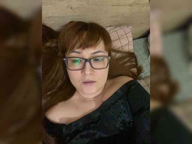 QueenFoxyLiza webcam