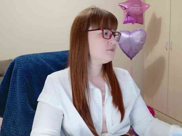 QueenFoxyLisa webcam
