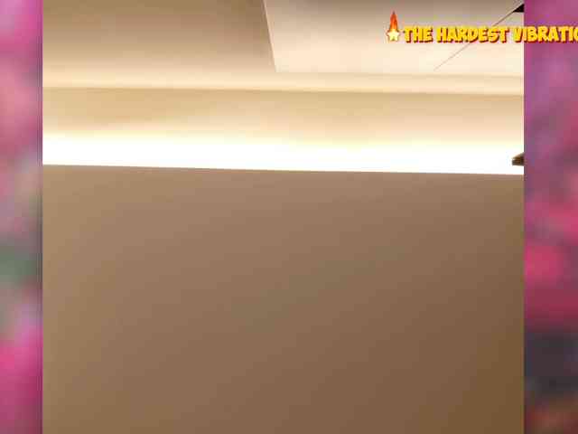 QueenFoxyLisa webcam