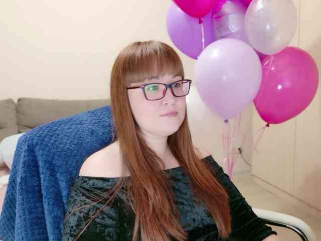 QueenFoxyLiza webcam
