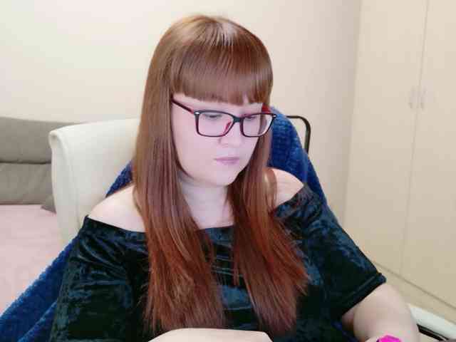 QueenFoxyLiza webcam