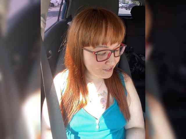 QueenFoxyLiza webcam