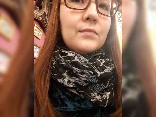 QueenFoxyLiza webcam