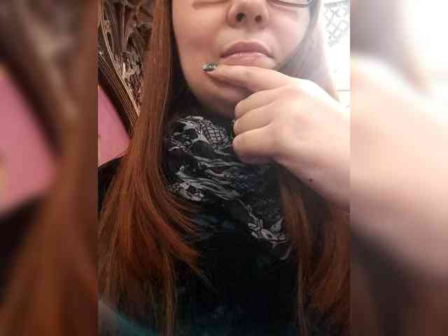 QueenFoxyLiza webcam