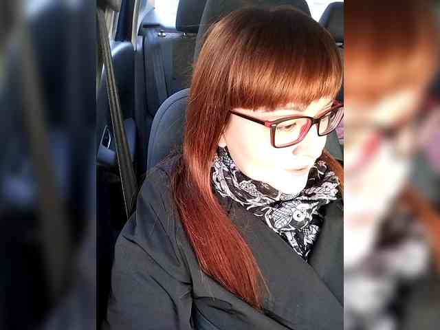 QueenFoxyLiza webcam