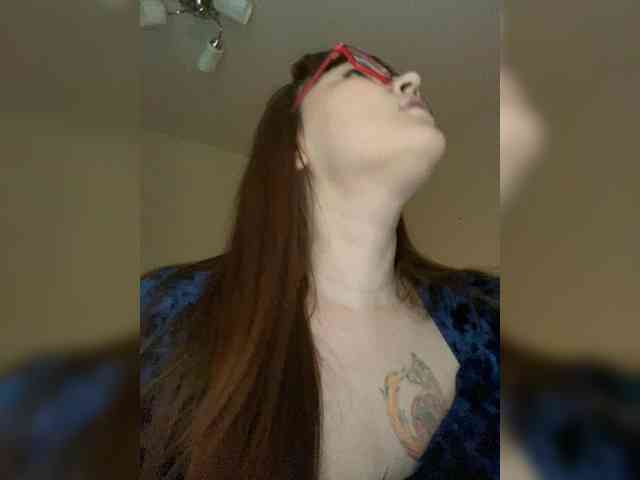 QueenFoxyLisa webcam