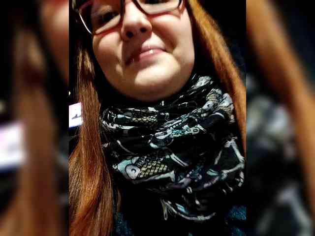 QueenFoxyLiza webcam